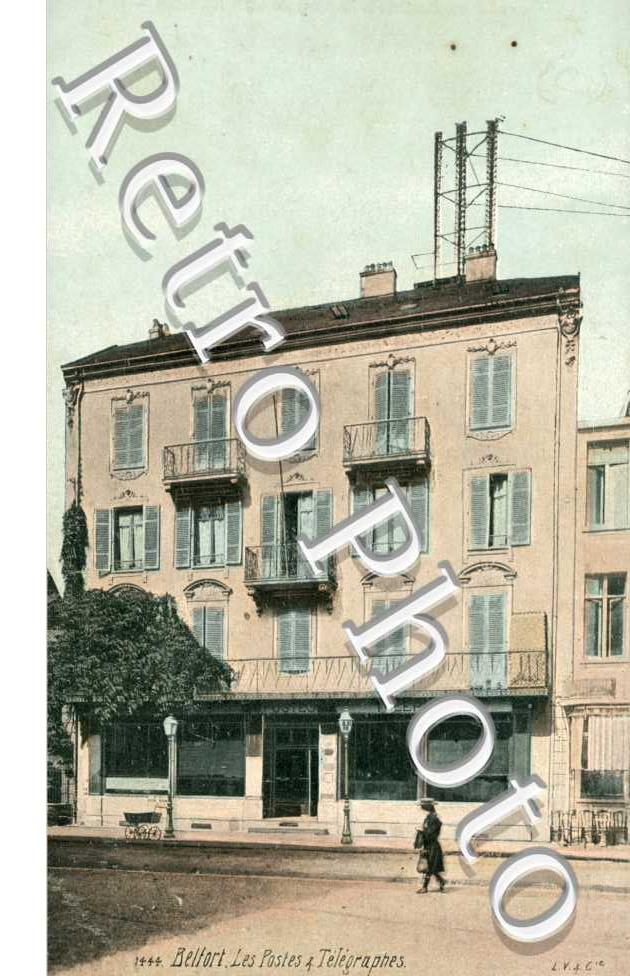 Les Postes et Telegraphes