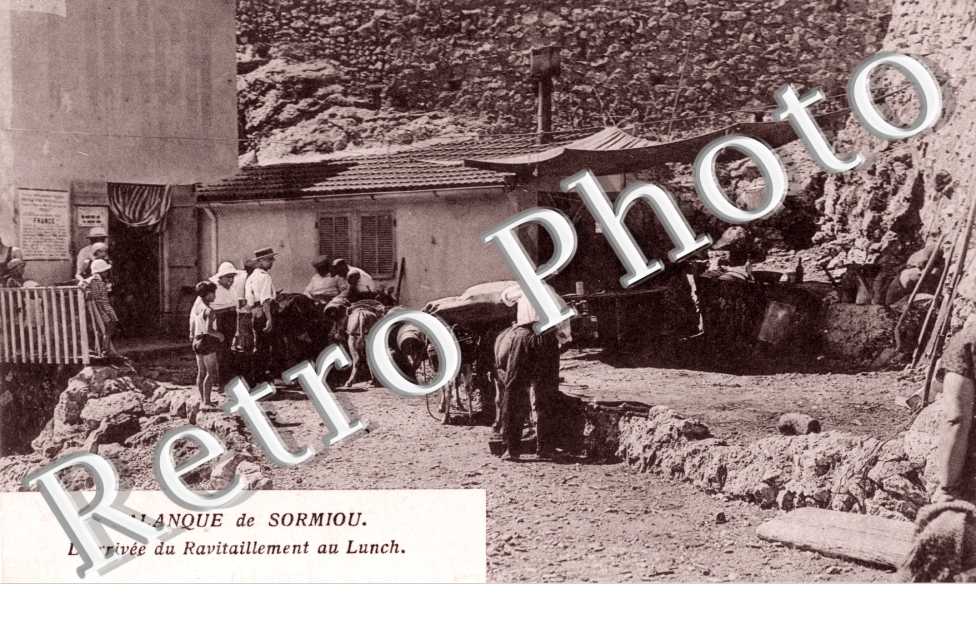 Calanque de Sormiou, Arrivee du ravitaillement au Lunch