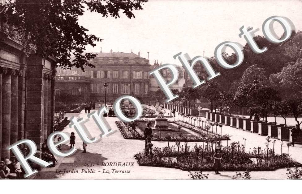le Jardin Public - la terrasse