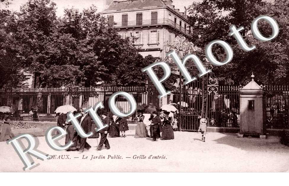 le Jardin Public - Grille d'entree
