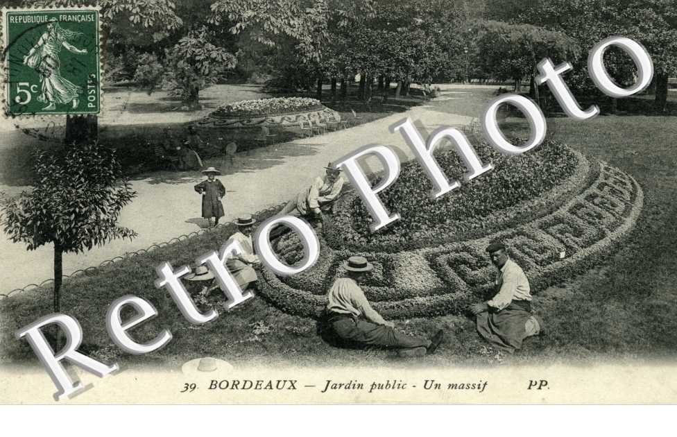 le Jardin Public - un massif