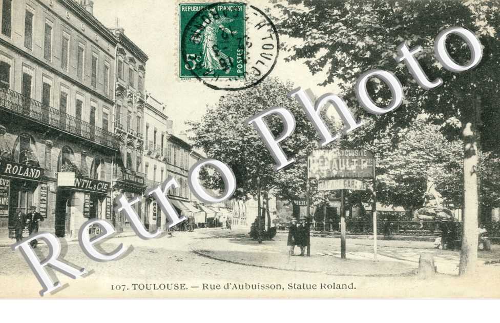 Rue d&#039;Aubuisson - statue Roland