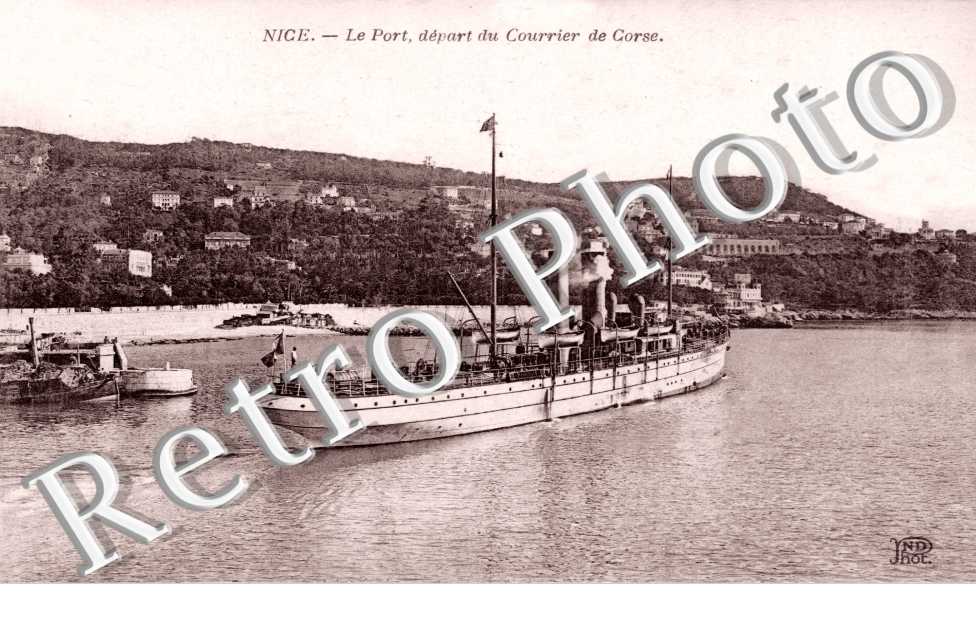 le Port, Depart du Courrier de Corse