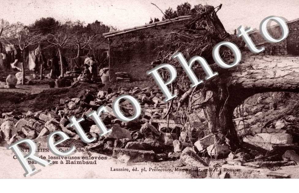 Cabanes de Lessiveuses enlevees par le Lez Raimbaud - cyclone du 9 novembre 1907