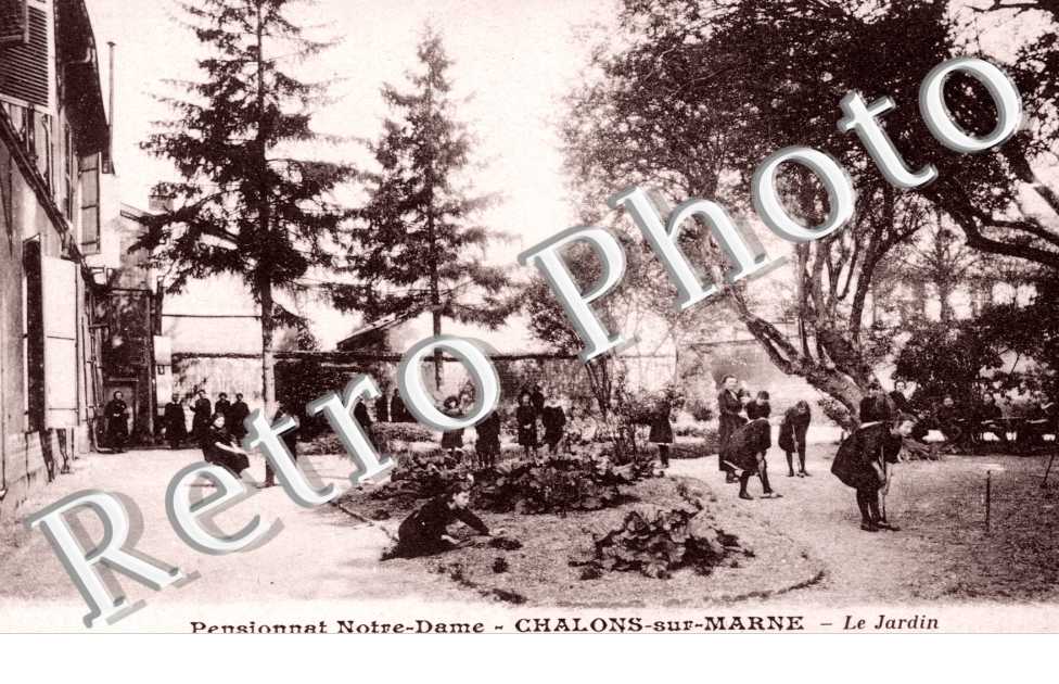 pensionnat Notre Dame - le jardin