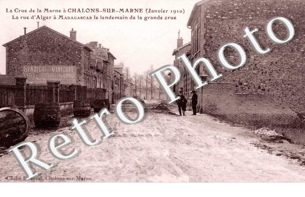 la Crue de la Marne,  la rue d'Alger