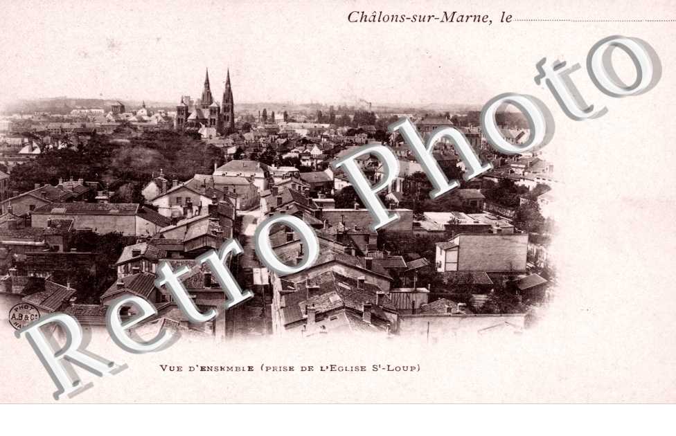 Vue d'Ensemble prise de l'Eglise Saint-Loup
