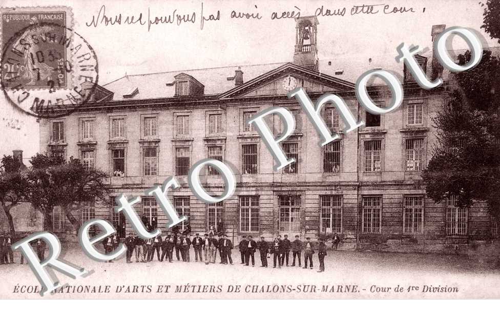 Ecole des Arts et Metiers - cour de 1ere division