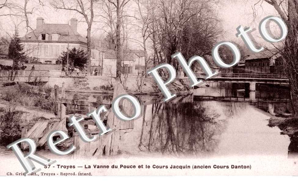 la Vanne du Pouce et le Cours Jacquin (Ancien Cours Danton)