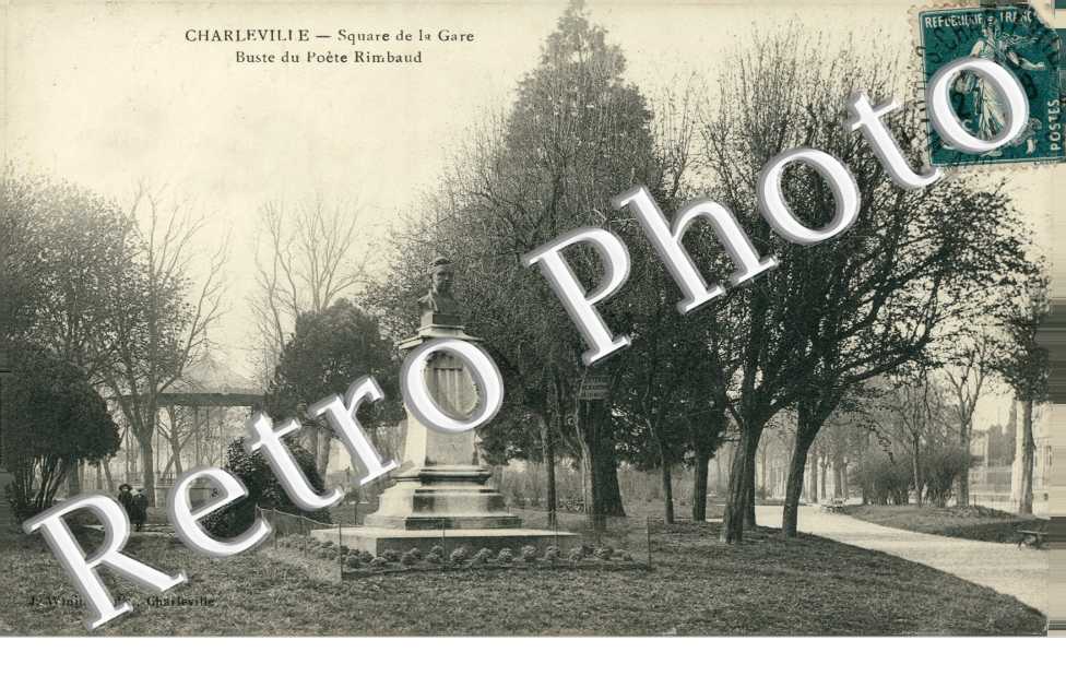 Square de la gare, Buste de Rimbaud