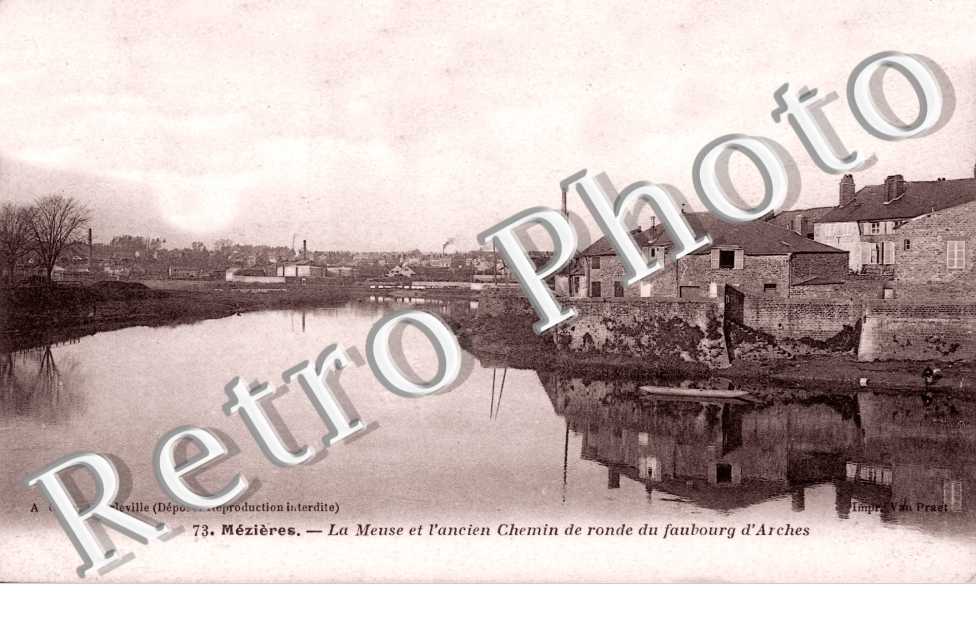 la Meuse et l'Ancien Chemin de ronde du Faubourg d'arches
