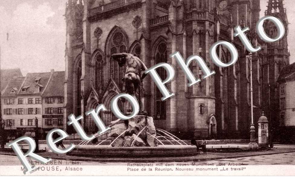 Place de la Reunion - nouveau monument "le travail"