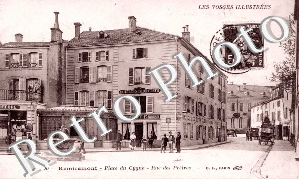 la Place du Cygne, la Rue des Pretres