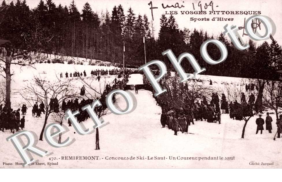 Sports d&#039;Hiver, Concours de Ski, un Coureur pendant le Saut
