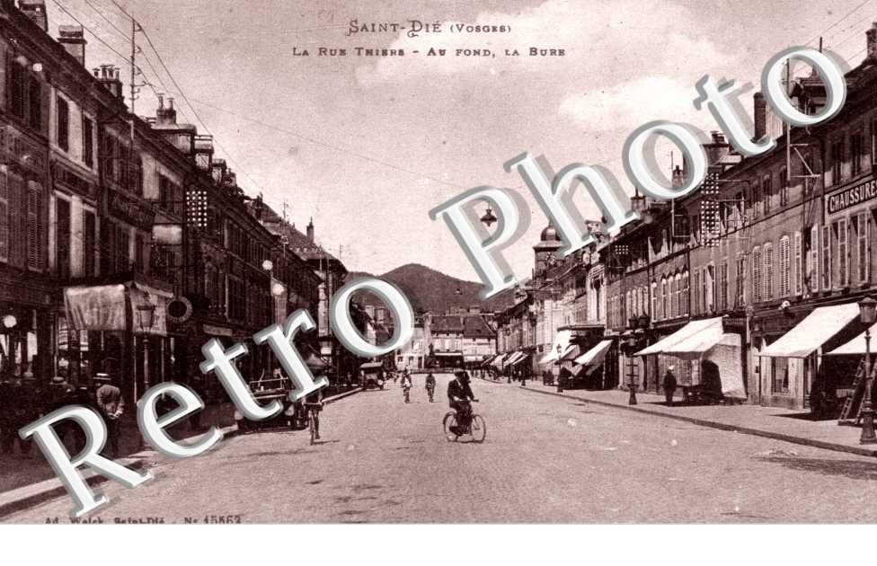 la rue Thiers, au fond la Bure