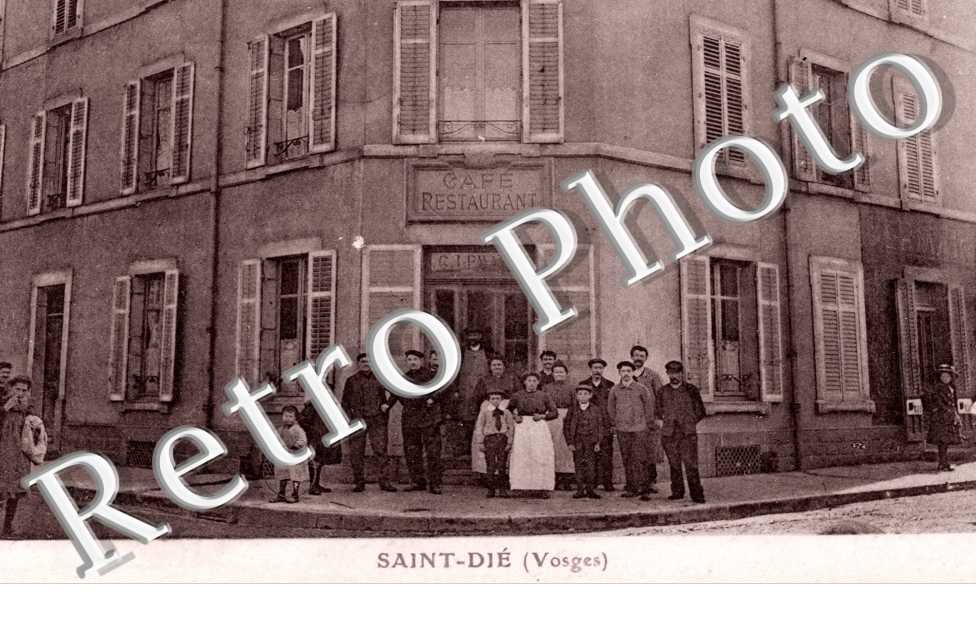 Vue Interieure, Cafe-Restaurant