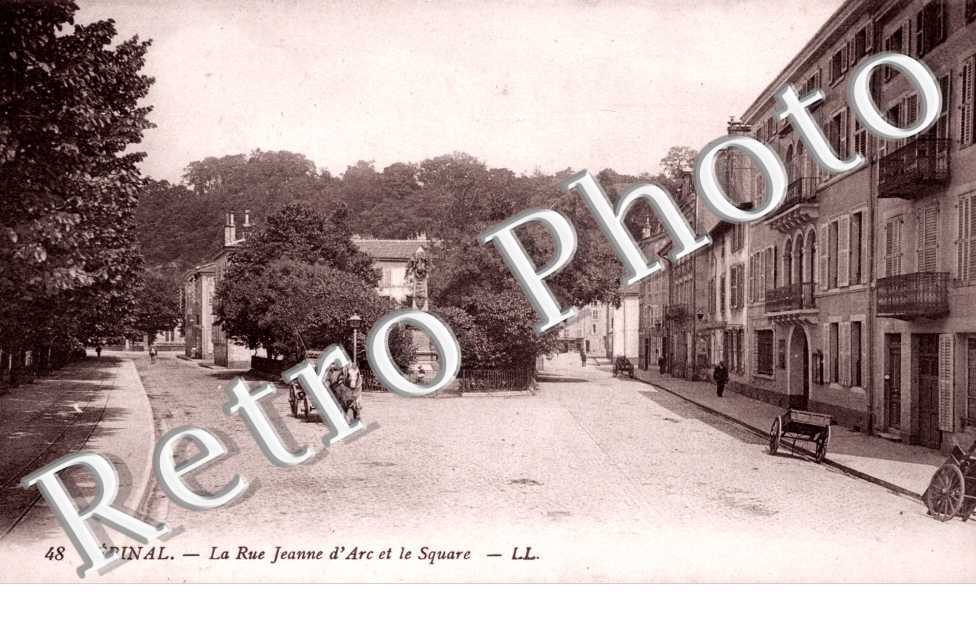 Rue Jeanne d&#039;Arc et le Square