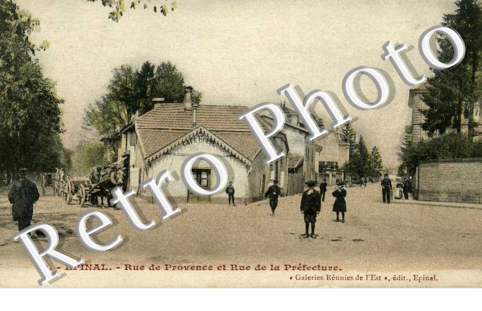 Rue de Provence et rue de la Prefecture
