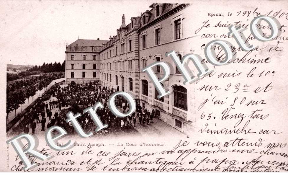 Cour d'honneur - Institution st-Joseph