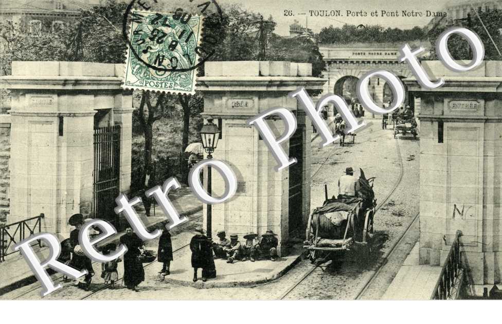 la Porte et Pont Notre Dame