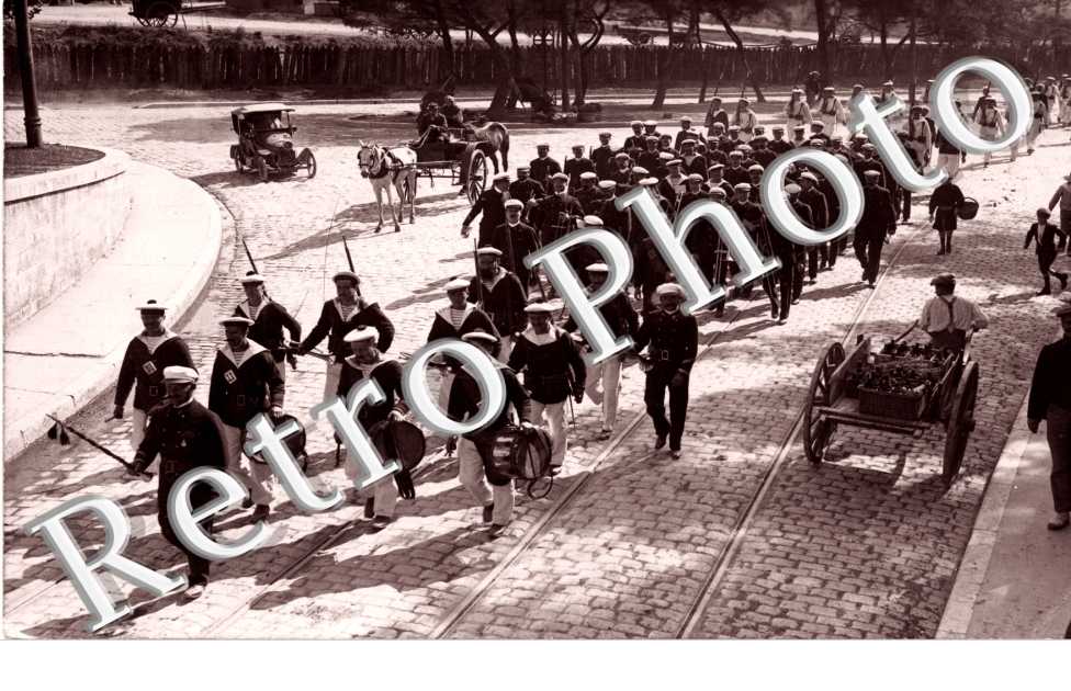 ( Defile de la Fanfare )