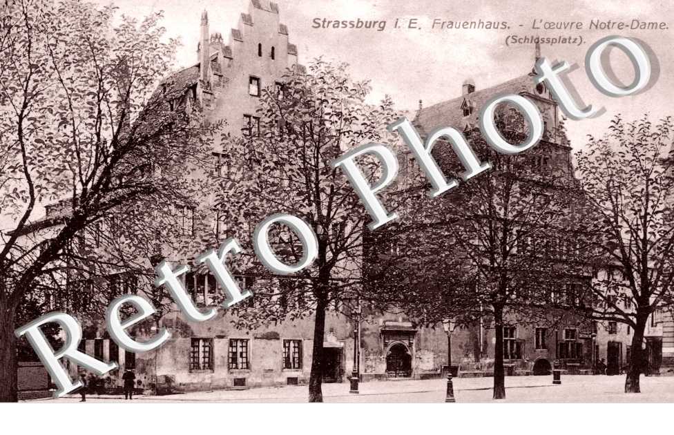 Frauenhaus (Schlossplatz) L'oeuvre Notre-Dame