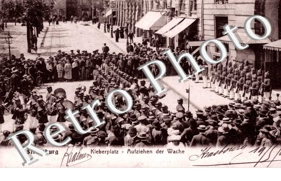 Kleberplatz - Aufziehen des Wache - place Kleber