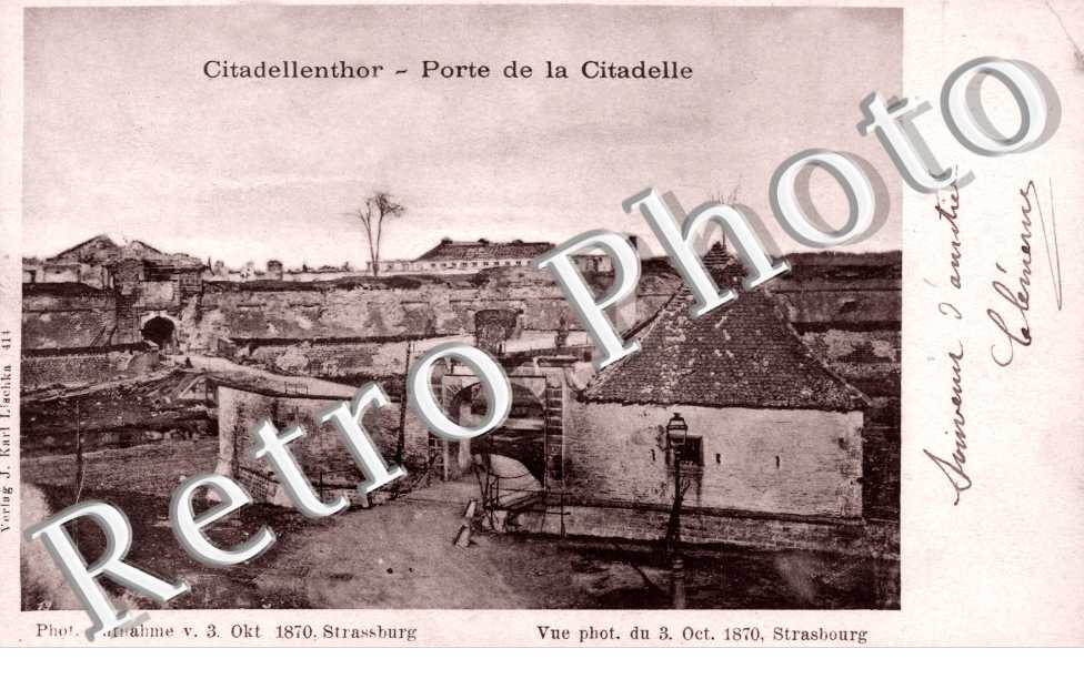Porte de la citadelle