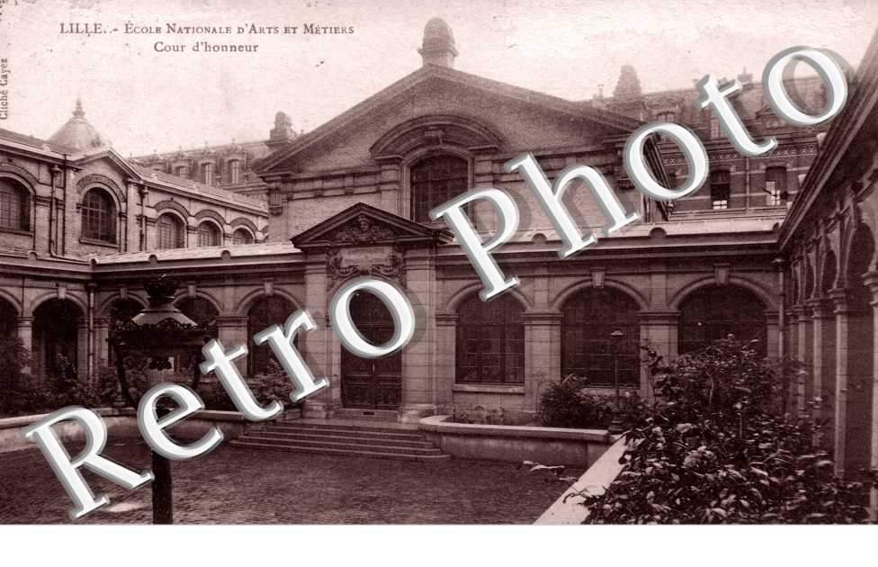 Ecole Nationale d'Arts et Metiers, Cour d'honneur