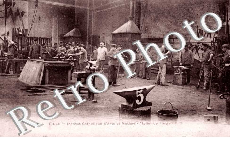 Institut catholique d'arts et metiers - atelier de forge
