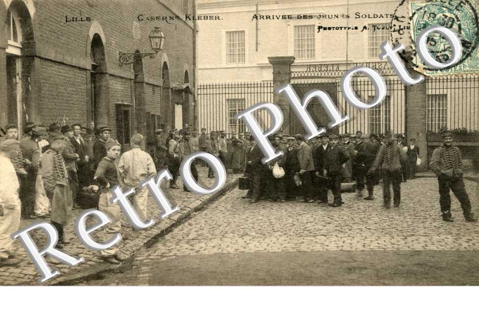 Caserne Kleber - arrivee des jeunes soldats