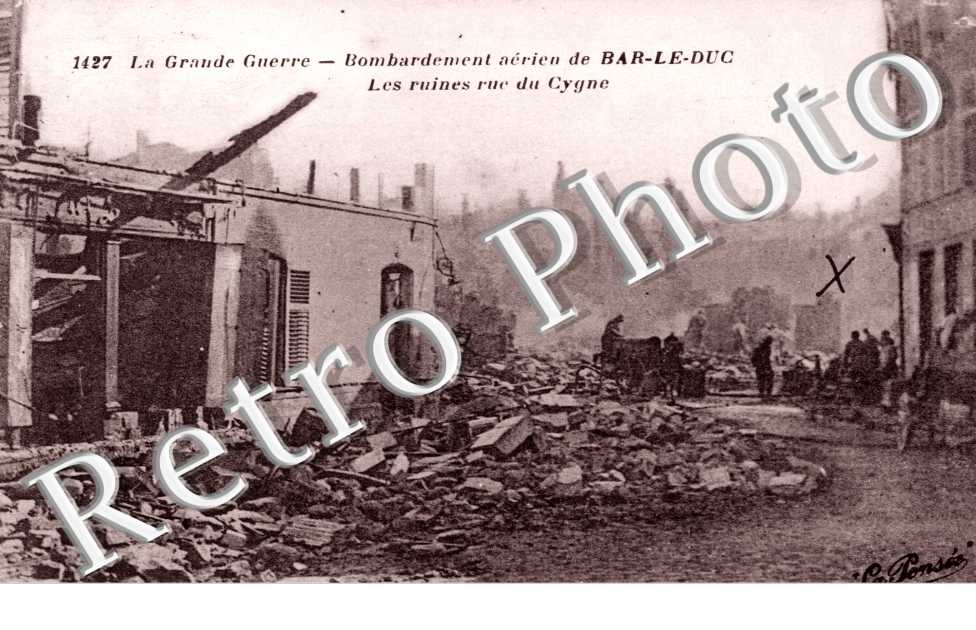 Bombardement Aerien - Les ruines de la Rue du Cygne