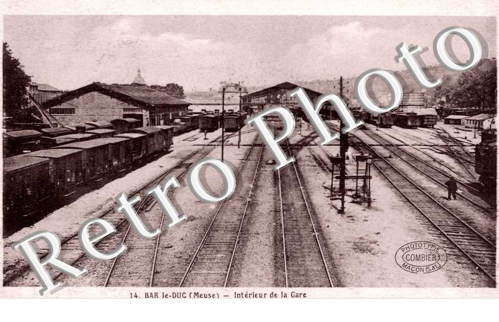 Interieur de la Gare