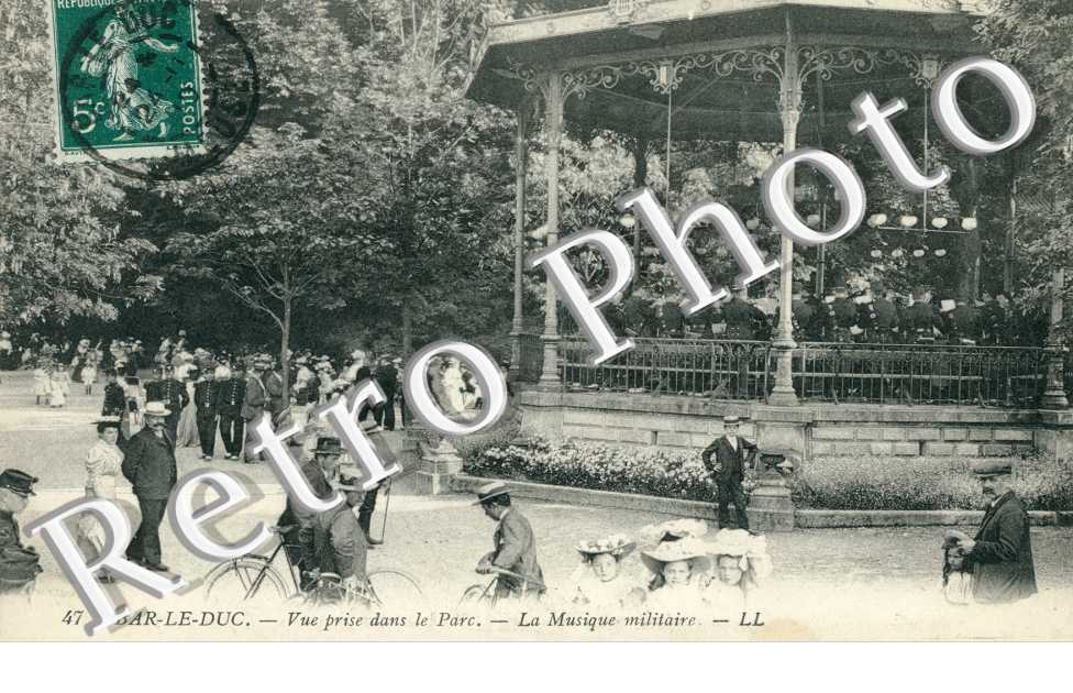 Vue dans le Parc la musique Militaire