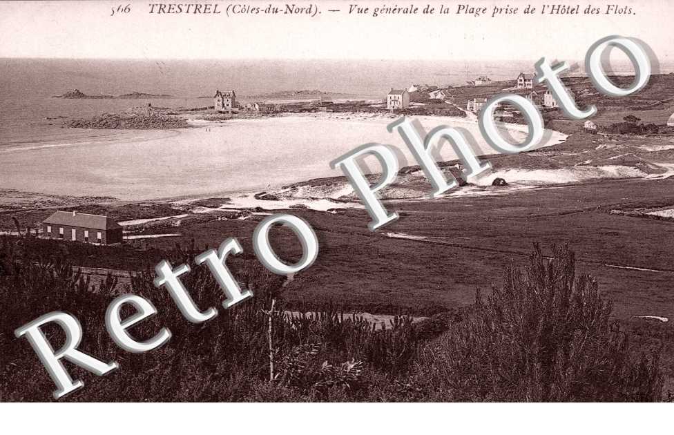 Vue generale de la plage prise de l&#039;hotel des Flots