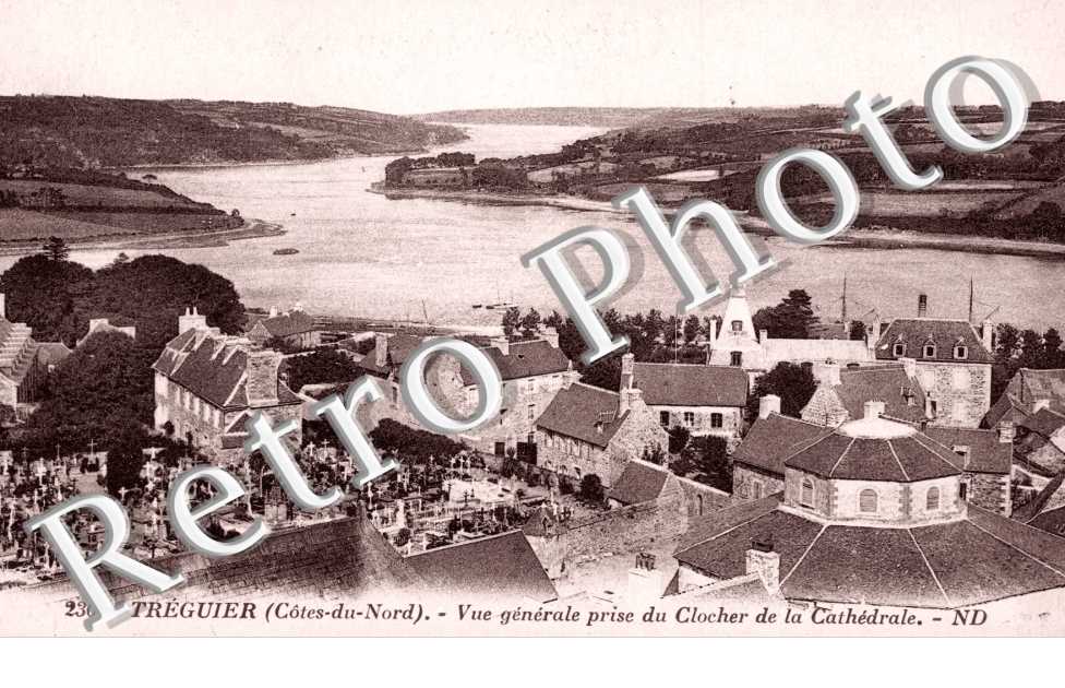 Vue generale prise du Clocher de la Cathedrale