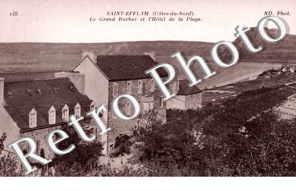 Le Grand Rocher et l&#039;Hotel de la Plage