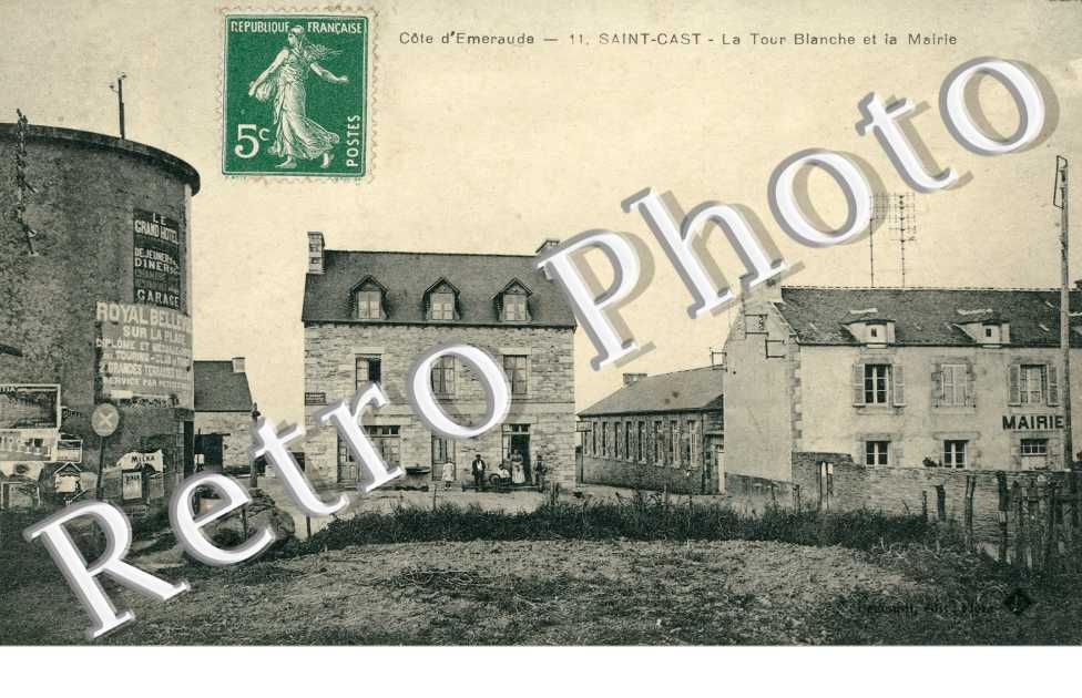 La Tour Blanche et la Mairie
