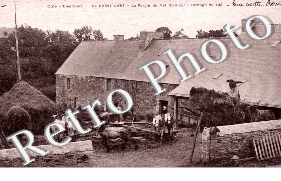 la ferme du val Saint-Rieul -  Battage du ble