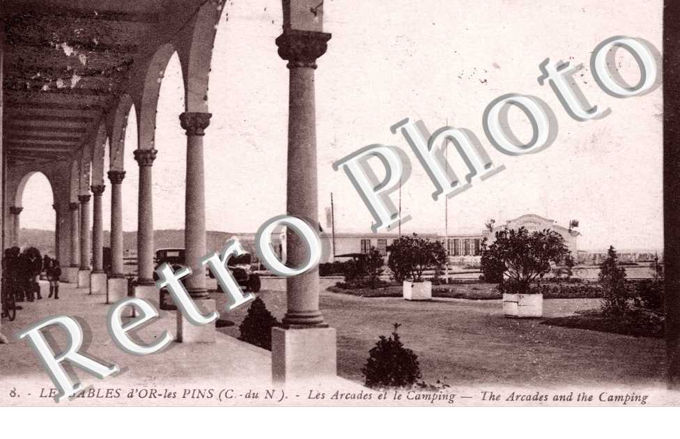 Les Arcades et le Camping