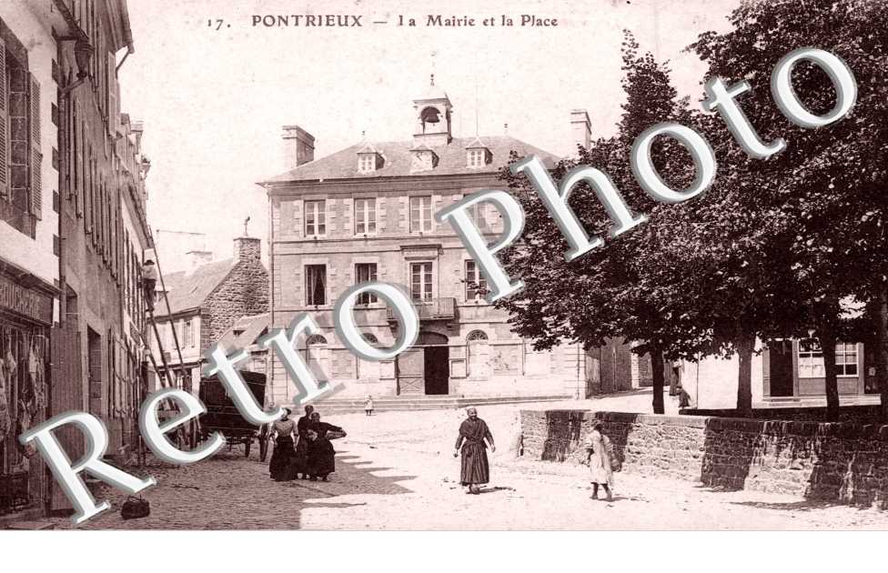 La Mairie et la Place