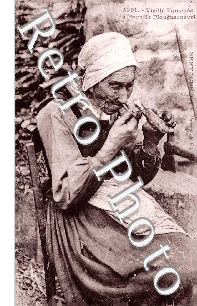 Vielle fumeuse