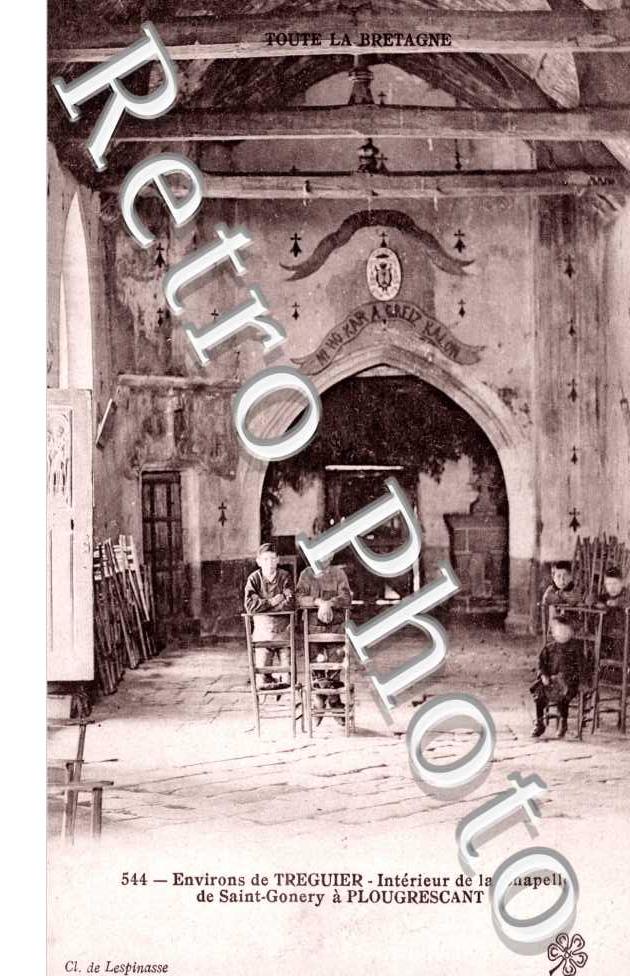 Interieur de la Chapelle de Saint Gonery