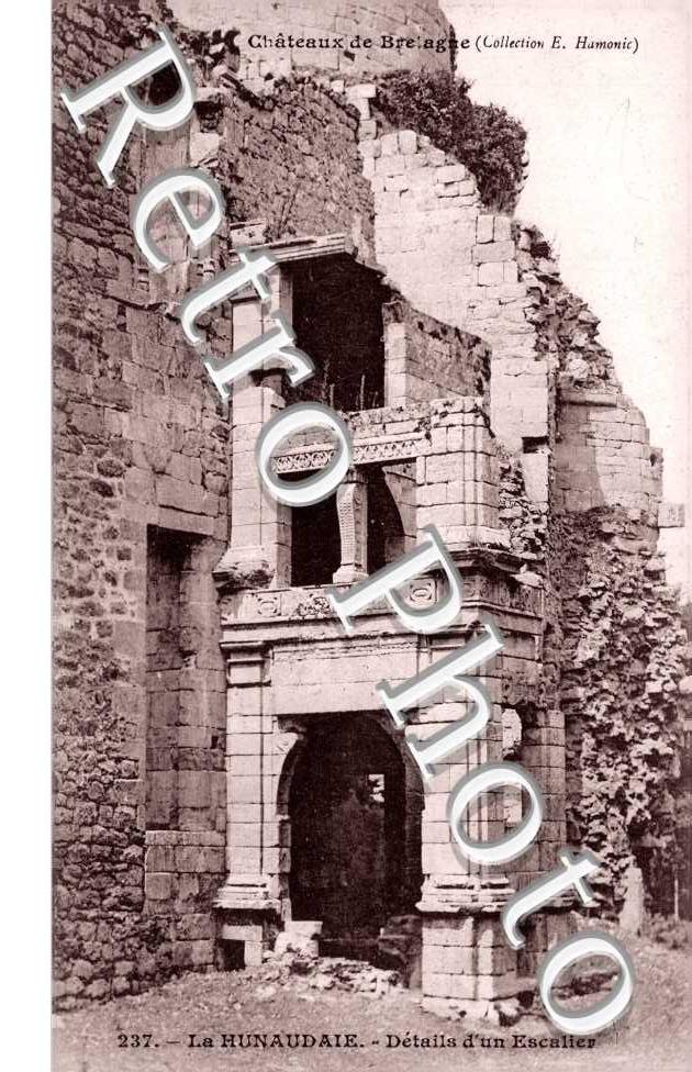 La Hunaudaie - Détails d&#039;un Escalier