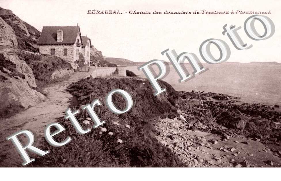 KERAUZAL  chemin des douaniers de Trestraou a Ploumanach