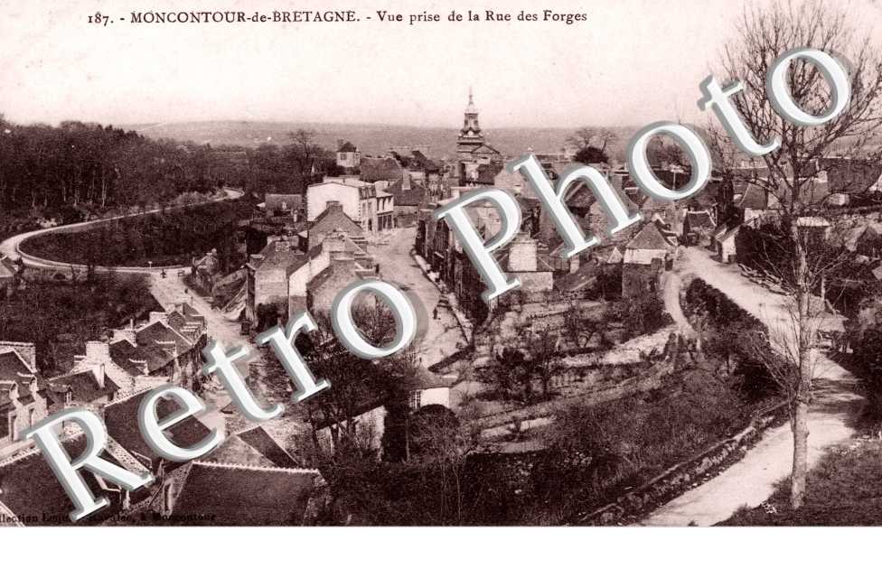 Vue prise de la Rue des Forges