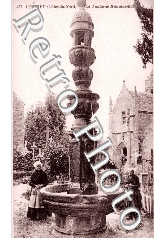 LOGUIVY La Fontaine Monumentale