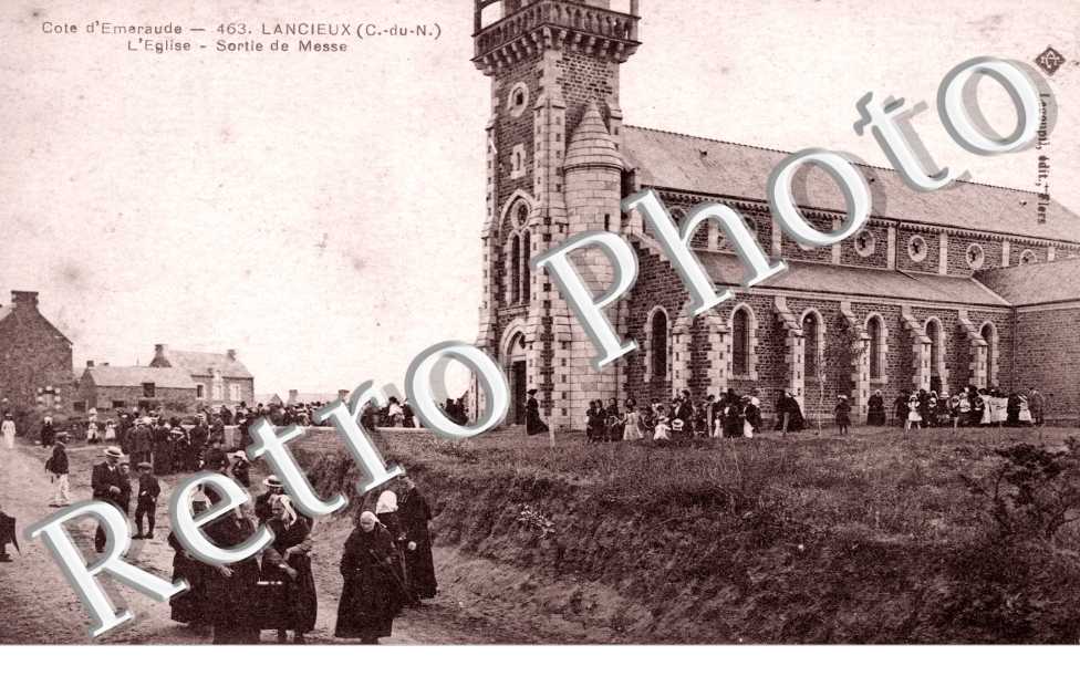 L&#039;Eglise, Sortie de la Messe