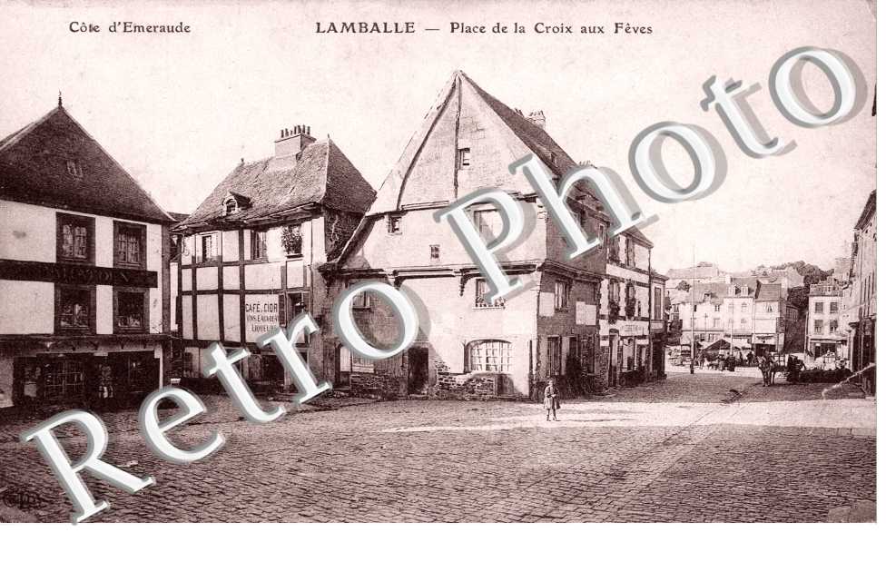 Place de la Croix aux Feves