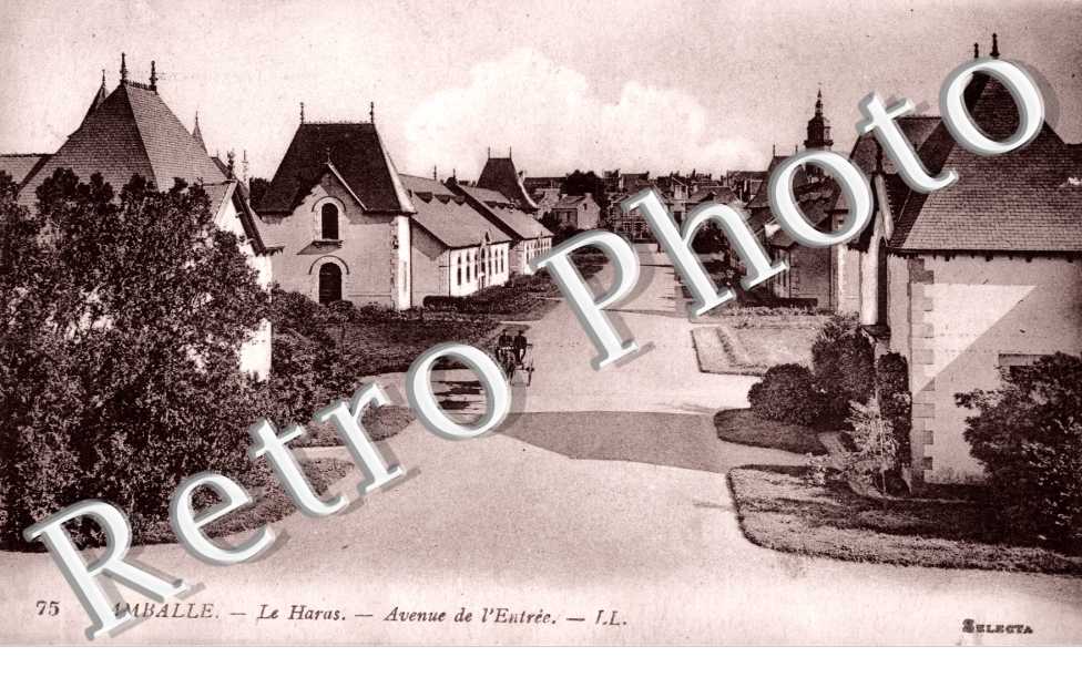 Le Haras, Avenue de l'Entree